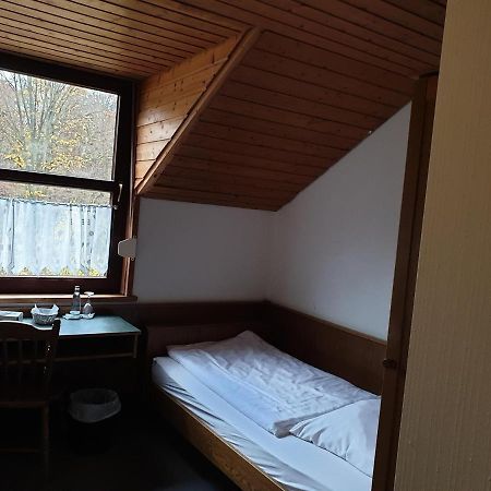Autobahnraststaette Und Hotel Riedener Wald Ost Hausen (Wuerzburg) Exterior foto